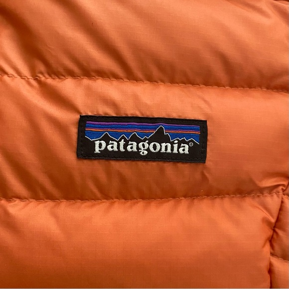 SOLD Patagonia Down Sweater Vest - Small - Picture 9 of 13